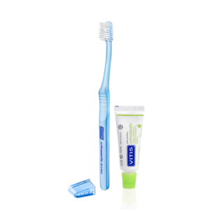 cepillo vitis® ultrasuave + pasta sensible 15ml